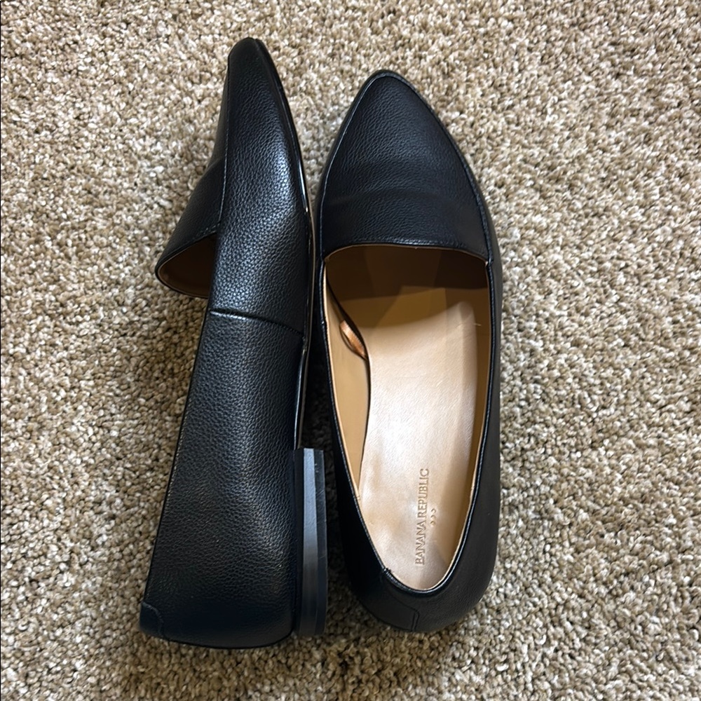 Banana Republic Black Leather Flats